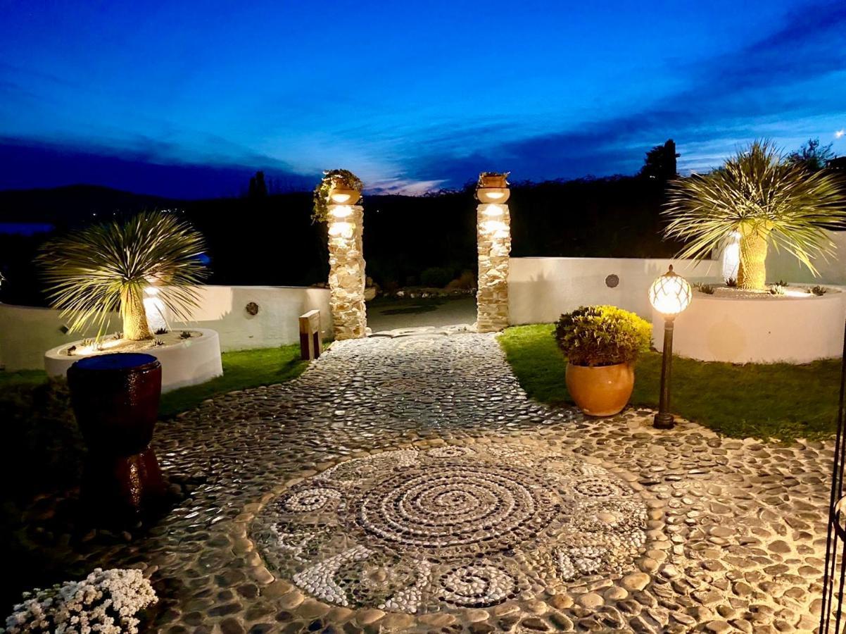 ソゾポル Casa De Oro Almaアパートホテル エクステリア 写真